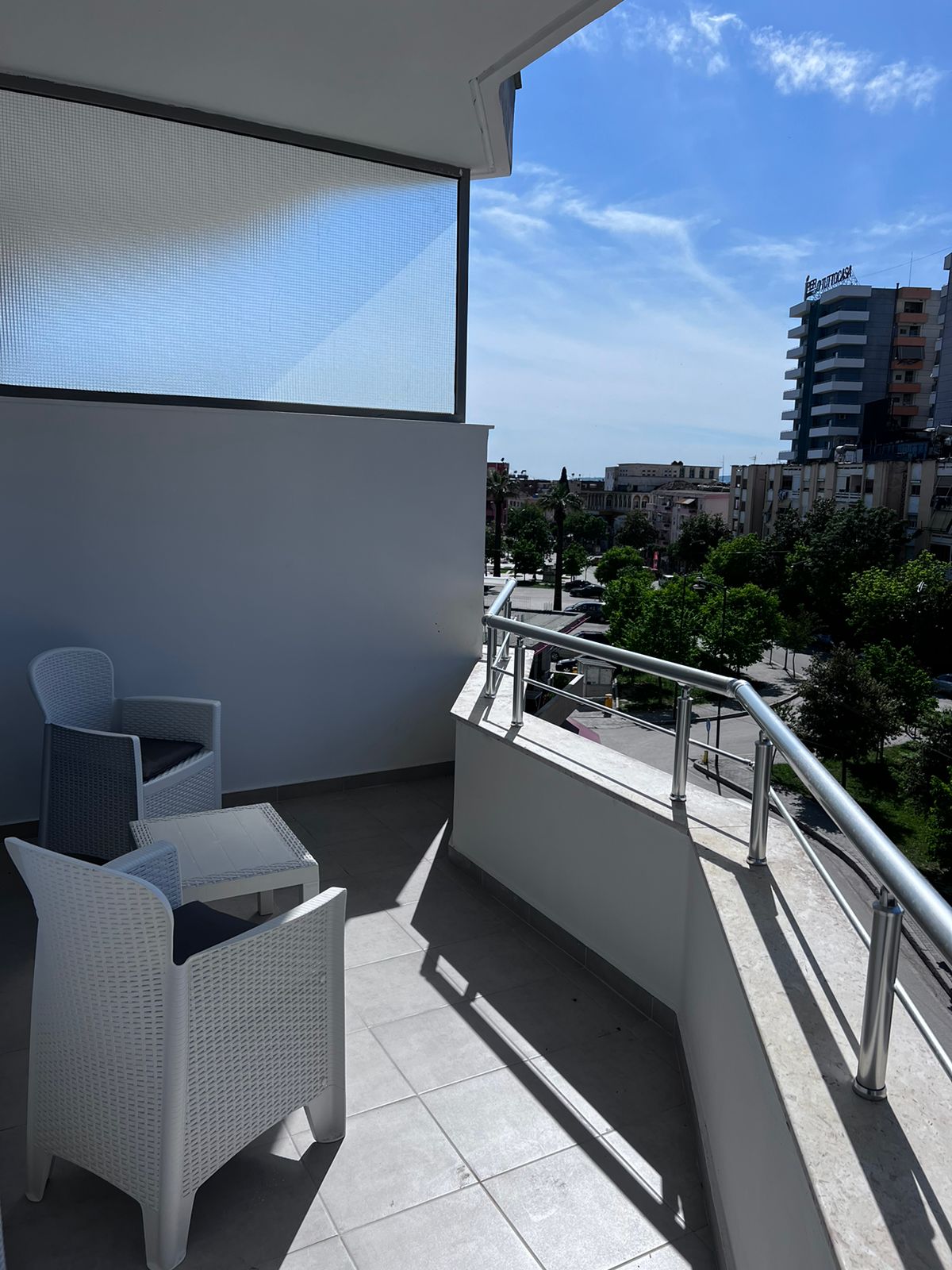 1-Bedroom Apartment