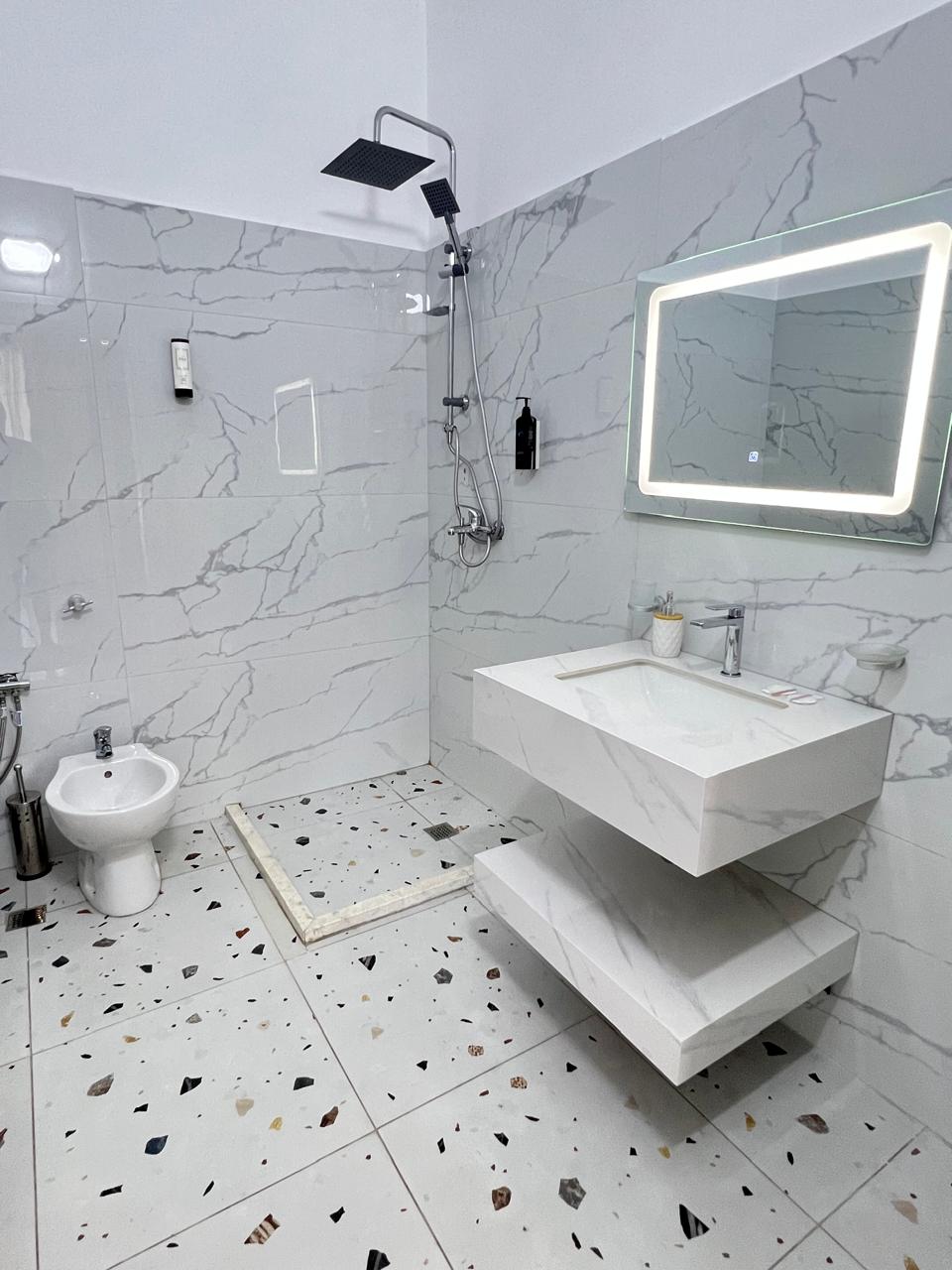 1-Bedroom Apartment